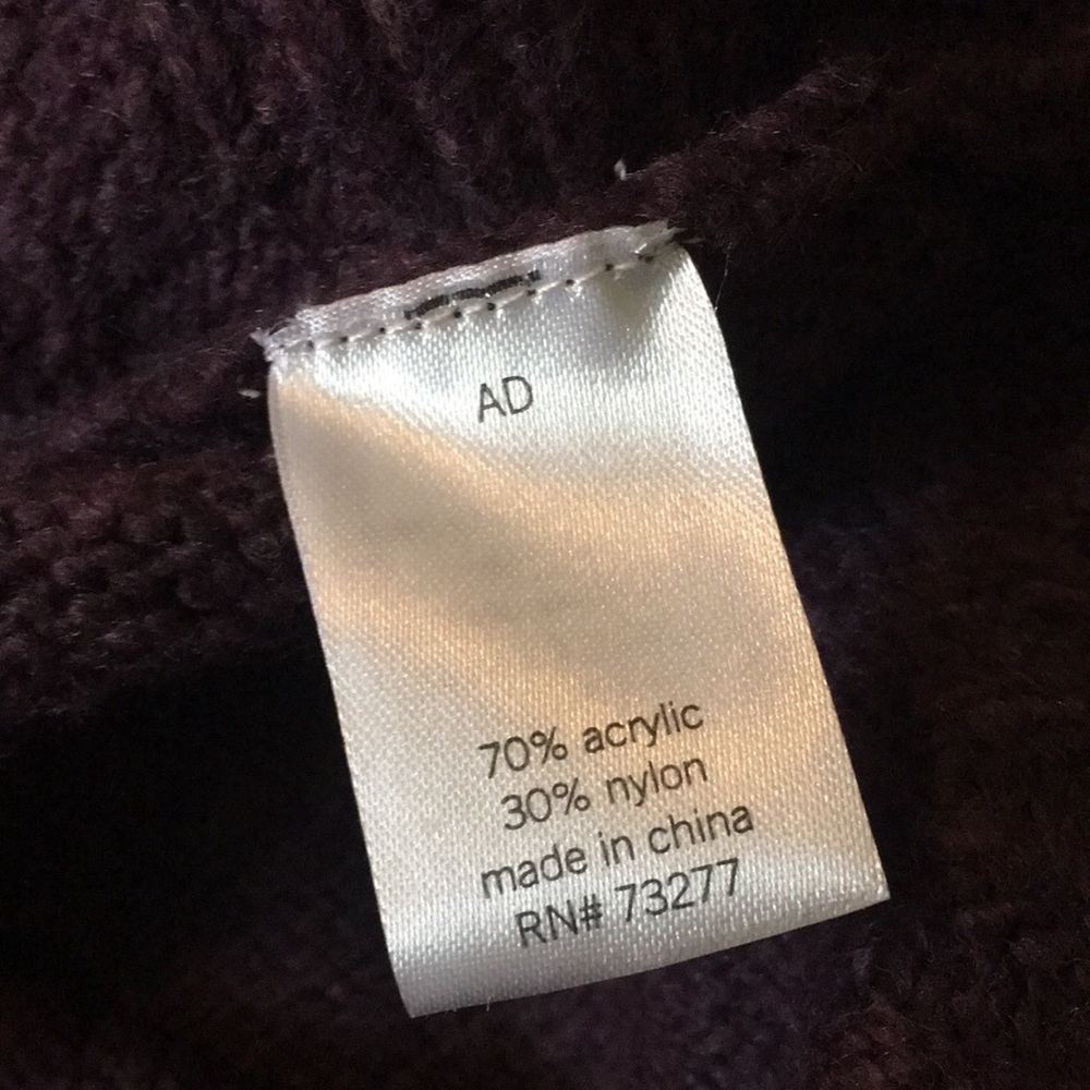 Sweater - Picture 7 of 8